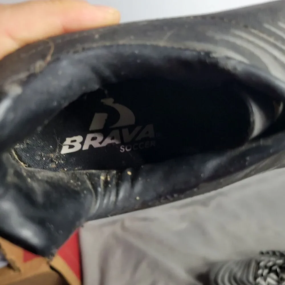 Brava kick your